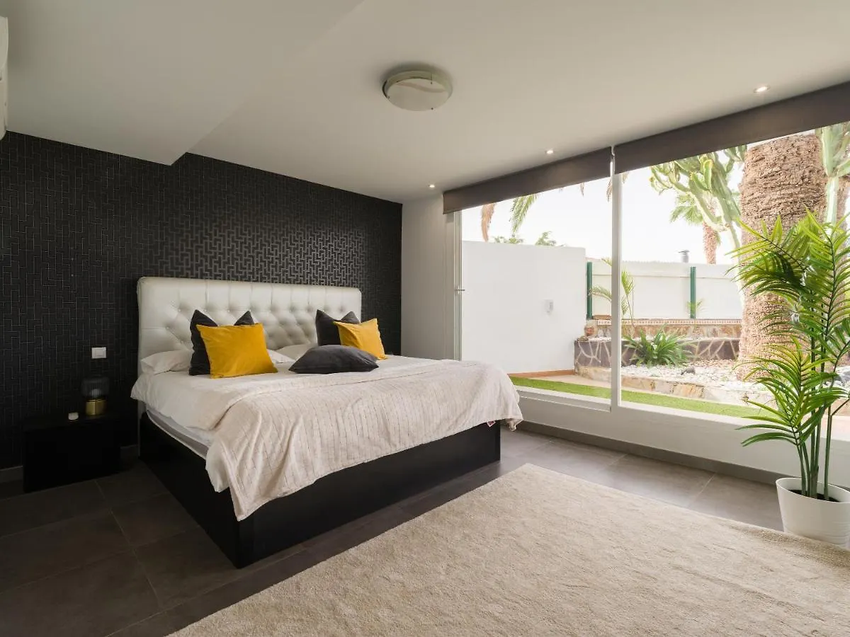 Magnifica Villa En El Corazon De Maspalomas